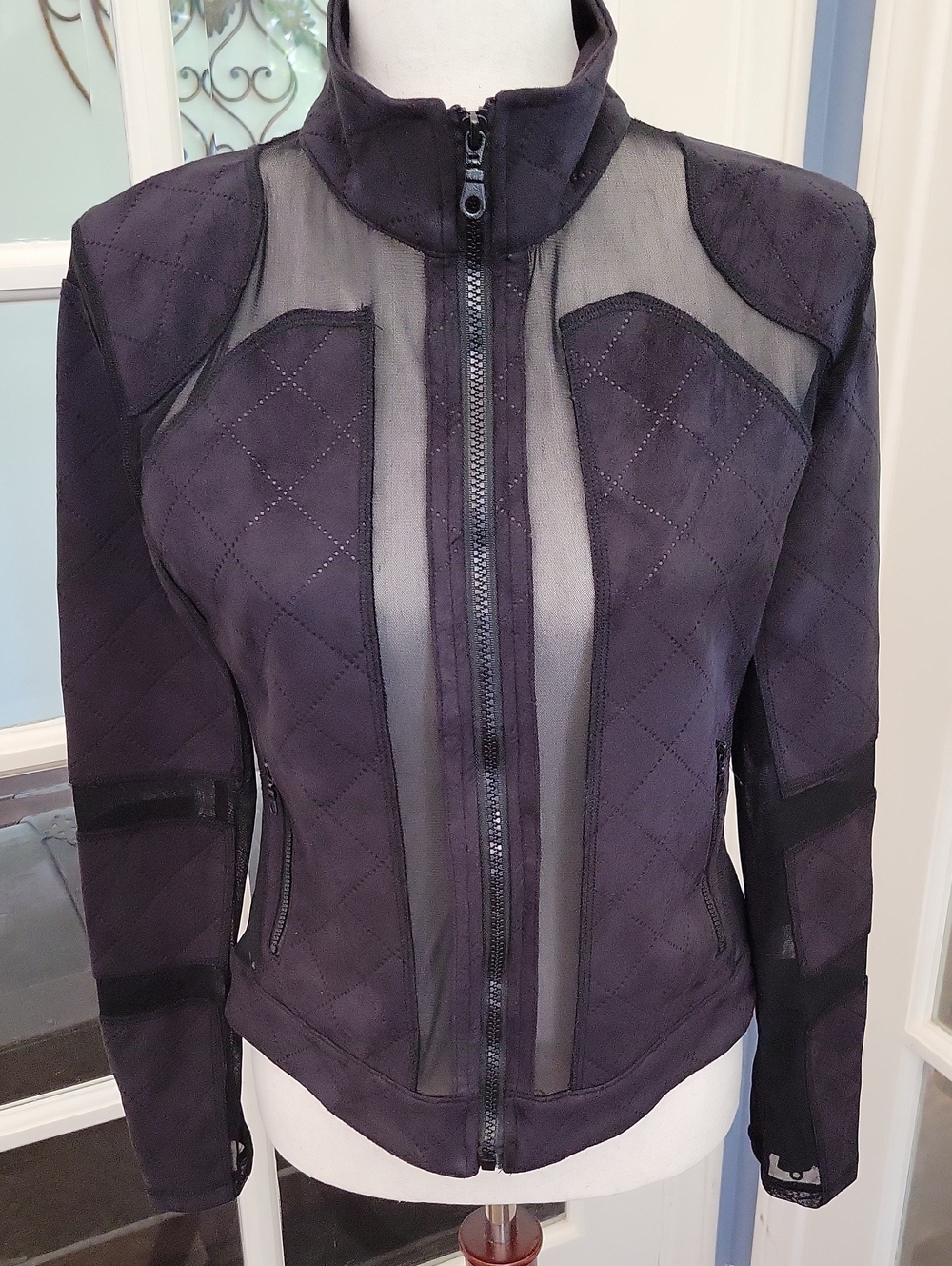 NWT -- ELITE Active Wear Women's Black Jacket - 100% Cotton